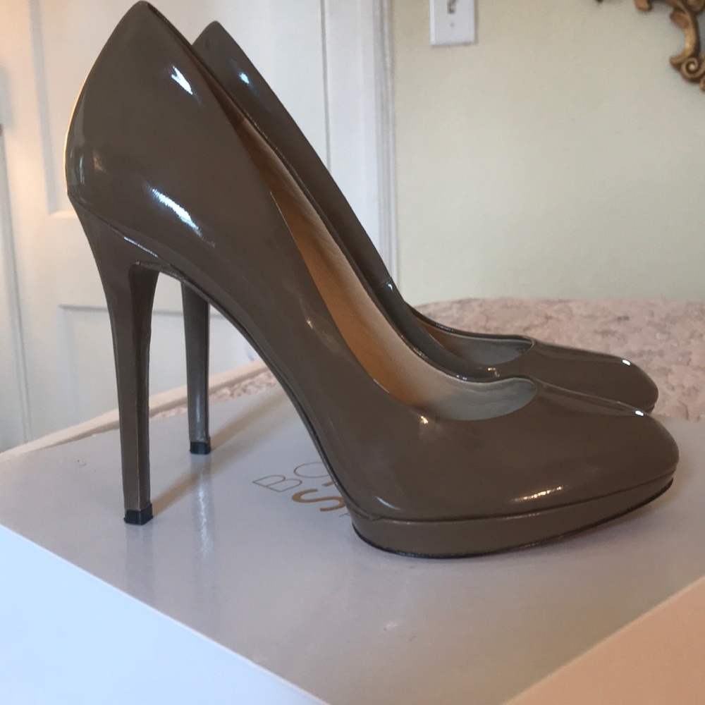 B Brian Atwood Nude Patent Pump